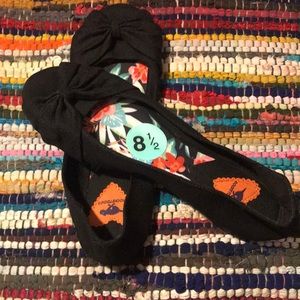 NEW ROCKET DOG Slip on Shoes with Bow 8 1/2